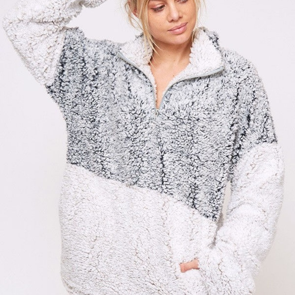 NEW 2 TONE FAUX FUR SHERPA PULL OVER TOP JACKET - Picture 4 of 6